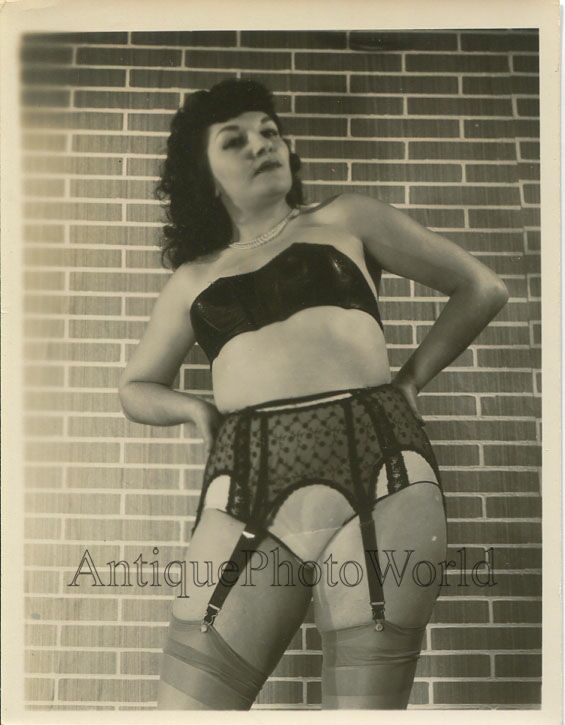 Org Vintage 40s-60s Semi Nude RP- Endowed Woman- Stockings 